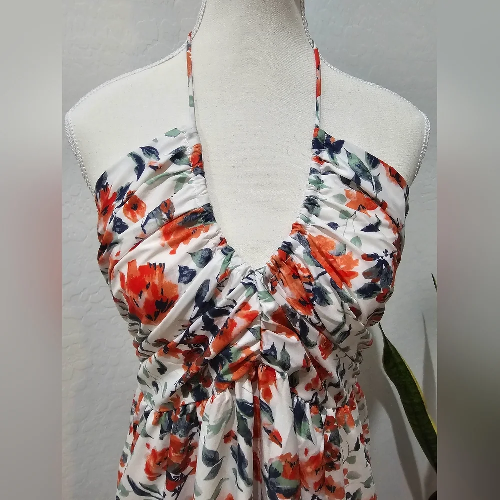 Floral V-neck Backless Maxi Dress - Picture 3 of 4